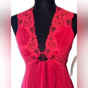 Vintage Van Raalte Long Red Night Gown Size Small